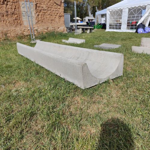 Foto de comedero corrido de Vibrados Lerma en feria 2023